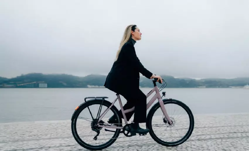 Ampler zaprezentował Nova i Nova Pro — pierwsze rowery elektryczne, które ładują się przez USB-C