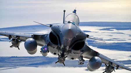 Francja kupuje 42 myśliwce Dassault Rafale