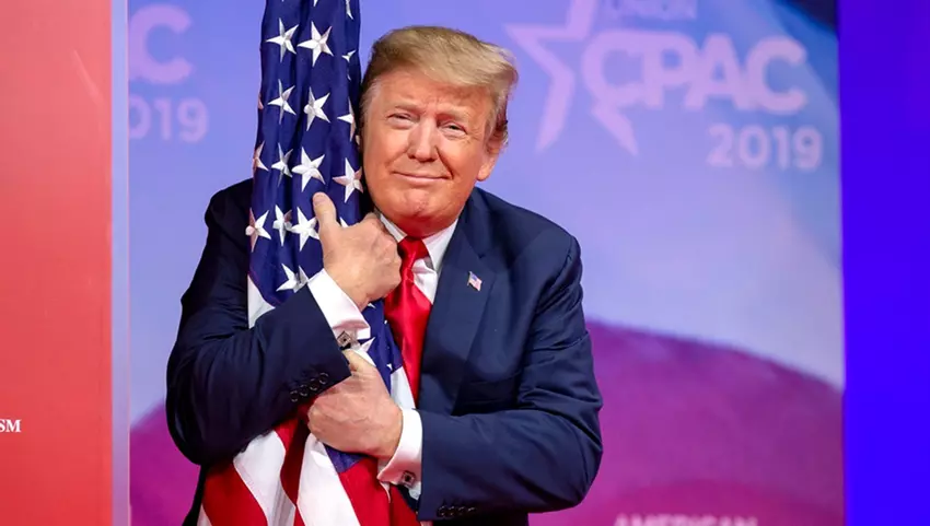 O Trumpie tylko dobrze: Google blokuje odpowiedzi AI na pytania o oznaki starczej demencji prezydenta USA