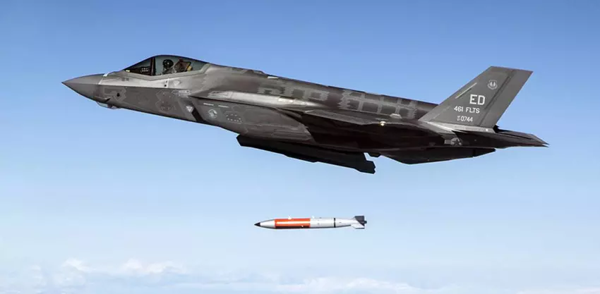 Holenderskie samoloty F-35A Lightning II otrzymały wstępną certyfikację do używania amerykańskich bomb termojądrowych B61-12