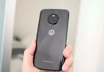 Moto X4 Android One zaczął otrzymywać ...