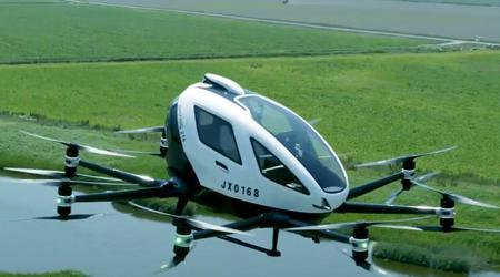 Chiński producent dronów EHang rozpoczyna sprzedaż latających taksówek 