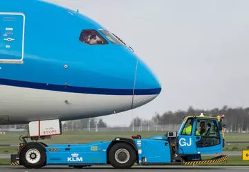 KLM wprowadziło do eksploatacji pierwsze elektryczne ...