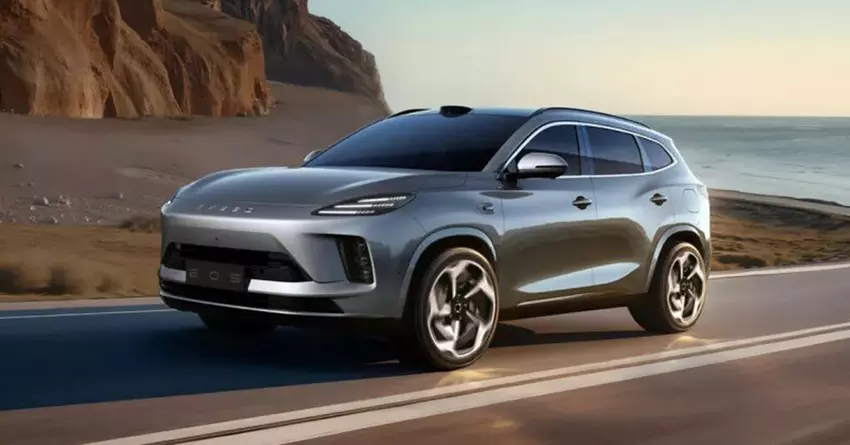 Exeed pokazał nowy crossover Exlantix E05, przypominający Porsche Macan