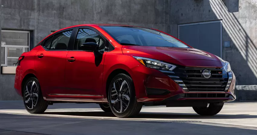 Nissan Versa SR - Zdjęcie od Nissana