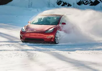 Tesla Model Y traci 18% zasięgu ...