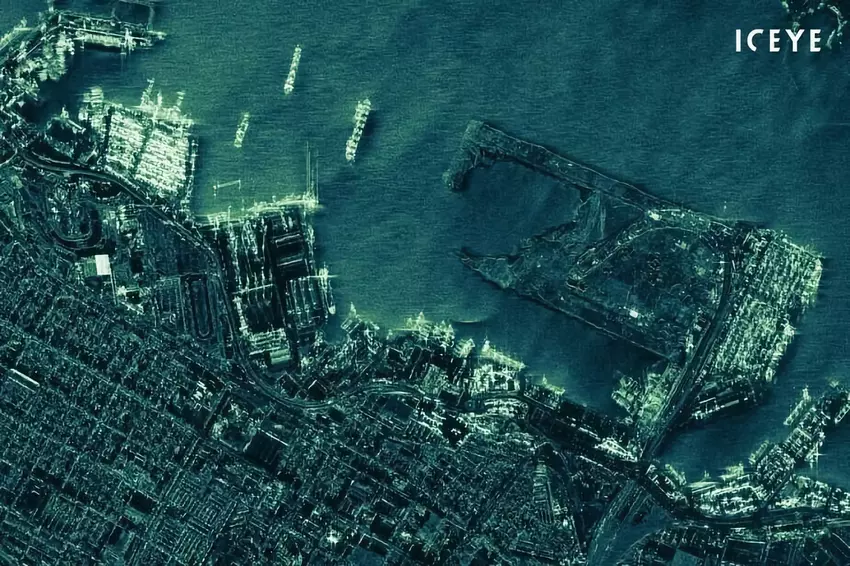 Reznikow: Rosja straciła pojazdy pancerne o wartości ponad 20 000 000 dolarów w ciągu dwóch dni ICEYE "satelita ludu