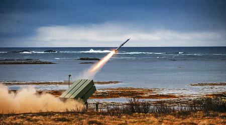 Litwa przekaże Ukrainie systemy obrony powietrznej NASAMS, które mogą zestrzeliwać rakiety, samoloty, helikoptery i drony w promieniu 40 km.