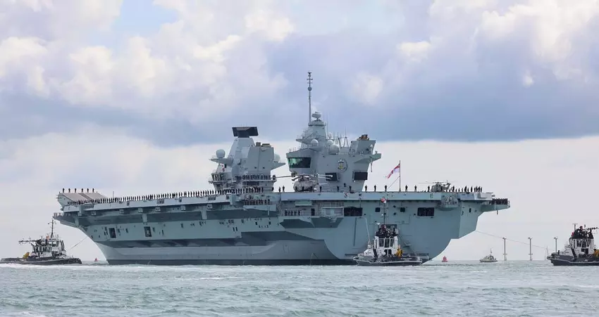 Kosztujący 3,85 miliarda dolarów HMS Prince of Wales wyruszył do USA - największy brytyjski lotniskowiec otrzyma myśliwce F-35B, samoloty MV-22 i drony.