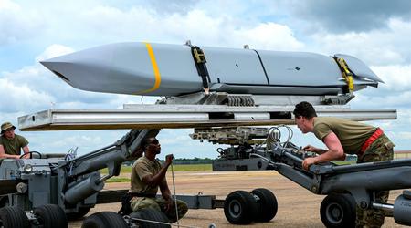 Stany Zjednoczone rozważają przekazanie Ukrainie pocisków AGM-158 JASSM dla samolotów F-16 o zasięgu rażenia od 370 do 980 kilometrów