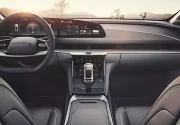 Lucid wycofuje z rynku ponad 4000 ...