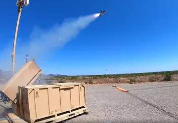 Northrop Grumman, Raytheon i SRC dostarczą ...