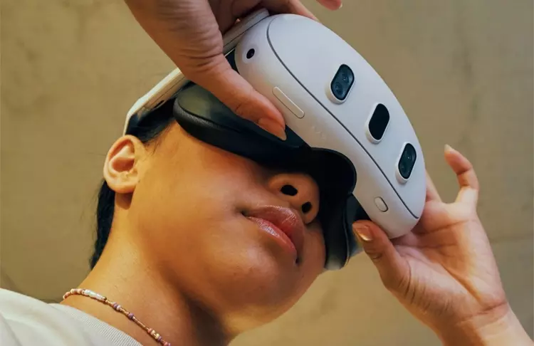 Meta zamyka trzy studia VR w ...