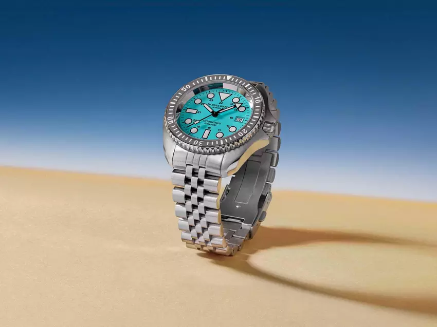 Jeden z kolorowych wariantów zegarka nurkowego Jacques Bianchi. Ilustracja: Jacques Bianchi