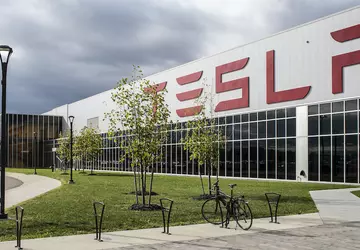 Tesla oskarżona o łamanie amerykańskiego prawa ...