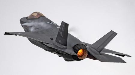 Pentagon wymieni silniki F135 w myśliwcach piątej generacji, jeśli znalezione zostaną skażone elementy metalowe.