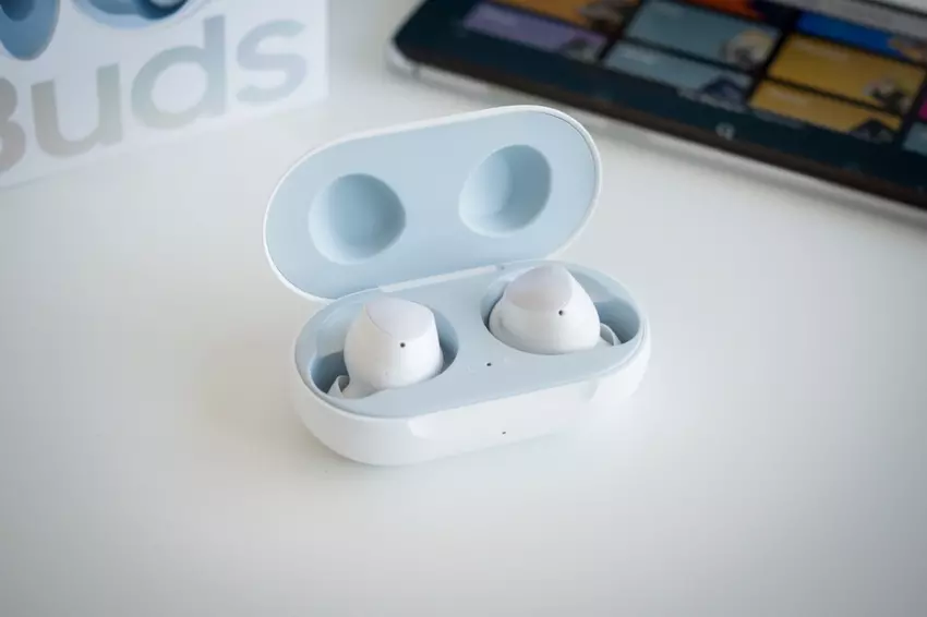 Samsung Galaxy Buds + otrzymał pierwszą aktualizację oprogramowania