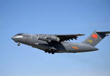 Samolot transportowy Xi'an Y-20B otrzymał chińskie ...