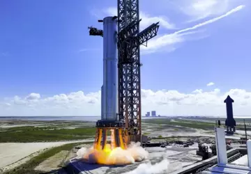 SpaceX zakończył test statyczny pojazdu startowego ...