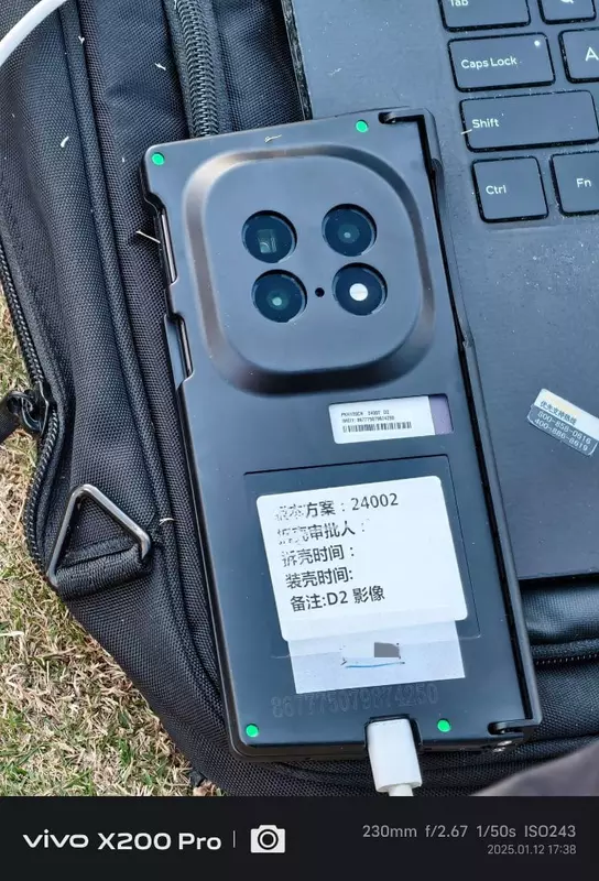 Oppo Find N5 w całkowicie zamkniętej obudowie