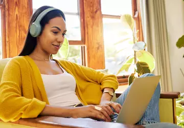 Ponad połowa mieszkańców USA wypróbowała generatywną ...