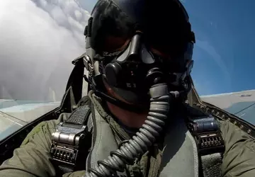 Rekord świata: ukraiński pilot F-16 po ...