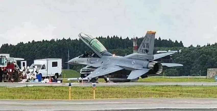 Siły Powietrzne Stanów Zjednoczonych prowadzą dochodzenie w sprawie awarii myśliwca F-16D Fighting Falcon w bazie lotniczej w Japonii