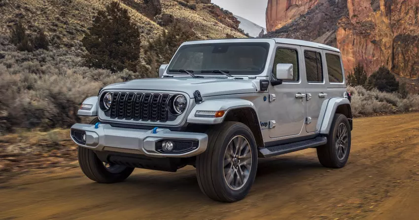 Jeep unieruchomił SUV-y Wrangler 4xe nieudanym aktualizowaniem oprogramowania