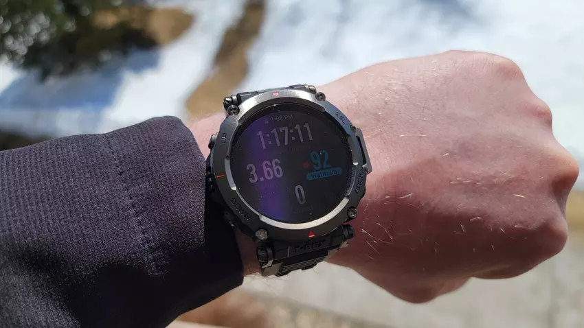 Smartwatch Amazfit T-Rex Ultra otrzymał aktualizację z poprawkami błędów