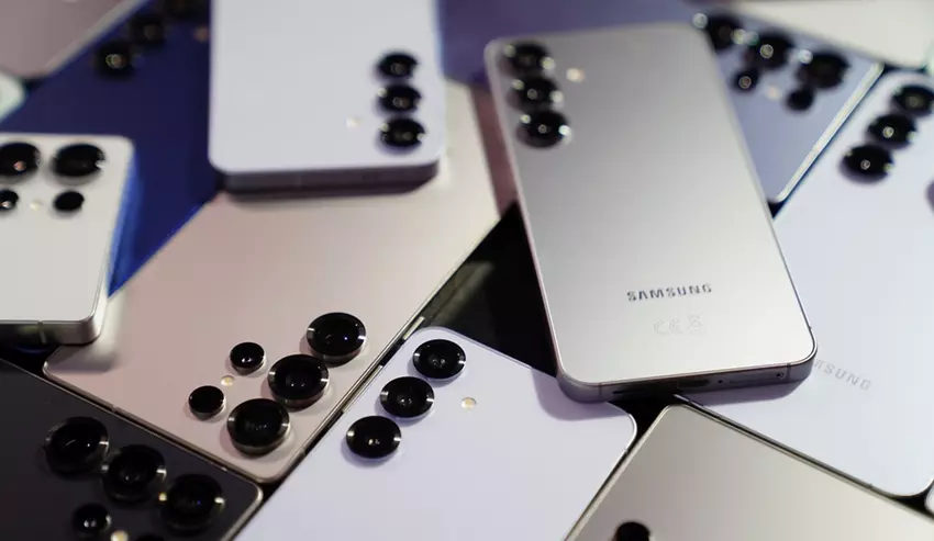 Insider pokazał porównanie Galaxy S26 Ultra i Galaxy S25 Ultra — kąty faktycznie ulegną zmianie