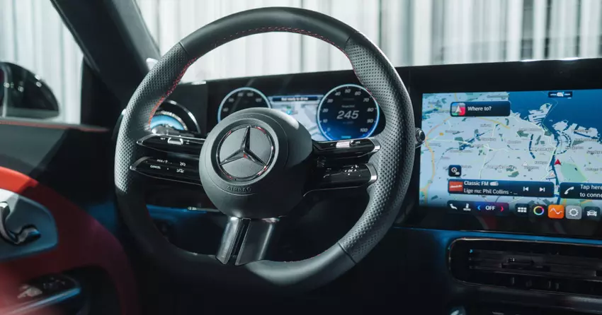 Kierownica nowego Mercedes-Benz CLA 250+ Shooting Brake z technologią EQ