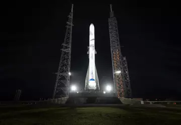 Należąca do Amazona firma Blue Origin ...