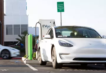 Uber zrezygnował z wcześniejszych planów dotyczących ...