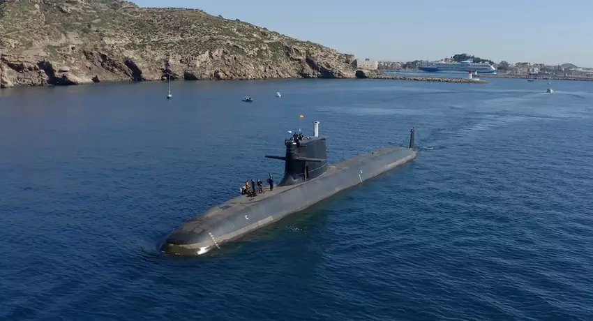Navatina chce sprzedać Filipinom dwa dieslowsko-elektryczne okręty podwodne klasy S-80 Plus Isaac Peral o wartości 1,7 miliarda dolarów, które przenoszą pociski przeciwokrętowe Harpoon i NSM