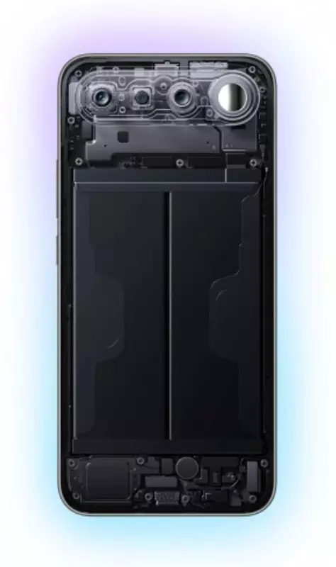 Tylna część Realme 16 z paskiem kamery i lusterkiem