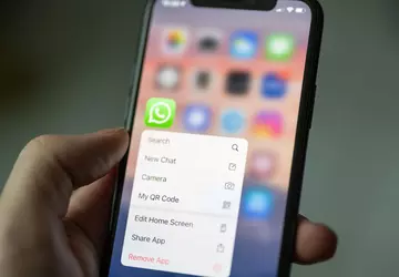 WhatsApp na iOS obsługuje teraz grupowe ...