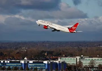 Odrzutowiec pasażerski Virgin Atlantic wykonuje pierwszy ...