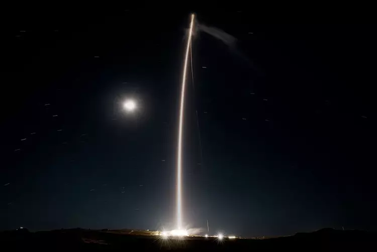 SpaceX zwiększa flotę – 25 nowych ...