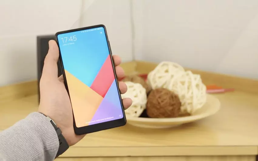 Rozdział Xiaomi w przededniu ogłoszenia ujawnił cechy i zasugerował kosztem Mi Mix 2S