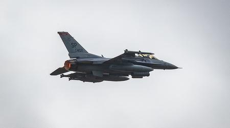 Stany Zjednoczone wysłały myśliwce na Islandię po raz pierwszy od dwóch lat - F-16 Fighting Falcon będzie służył jako powietrzne siły policyjne.