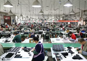 Ze względu na cła ze strony ...