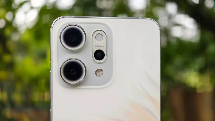 Subflagman Oppo Reno 15 Pro Max będzie miał aparat 200 Mp i chip Dimensity 9400