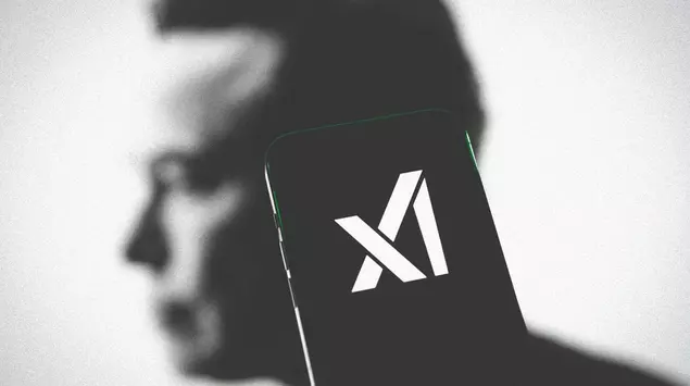 Musk sam na placu boju: Ostatni ...