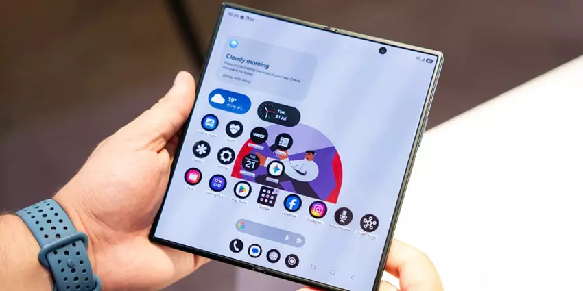 Galaxy Z Fold 8 Ultra smartfon