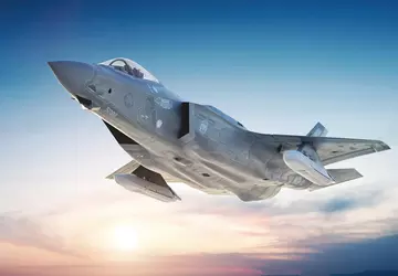 Finlandia kupuje pociski manewrujące AGM-158B JASSM-ER ...