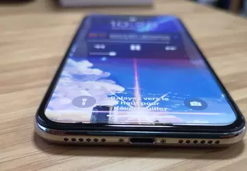 Cena iPhone'a X z USB Type-C ...