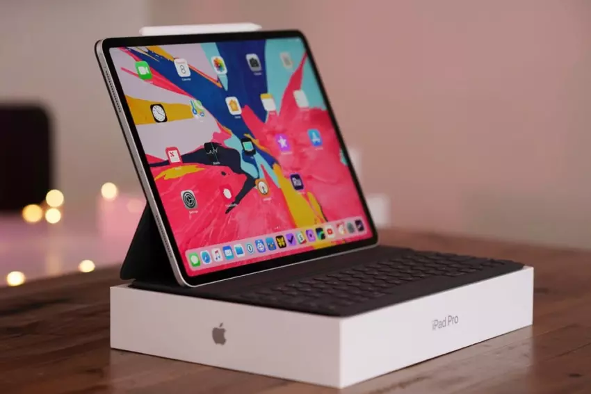 iPad Pro (2019) pojawił się na zdjęciu z potrójną kamerą, taką jak w iPhone 11 Pro i iPhone 11 Pro Max