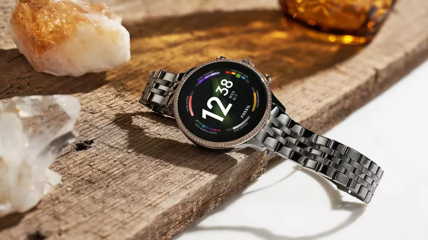 Smartwatch Fossil Gen 6 napędzany przez Wear OS 3 zaczyna otrzymywać Asystenta Google