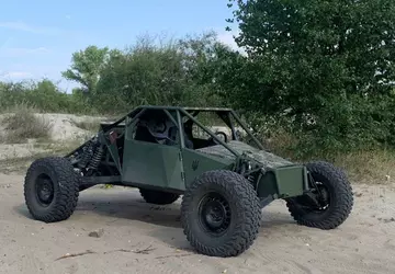 Buggy Varan, który może osiągać prędkość ...