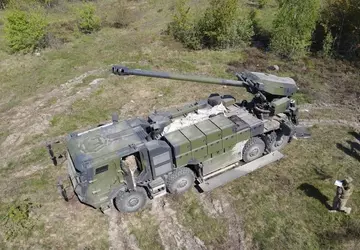 Ukraińscy spadochroniarze pokazali, jak używać CAESAR ...